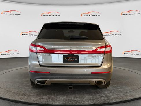 Used 2017 Lincoln MKX Reserve w/ Lincoln MKX Climate Package AWD/4WD image 9