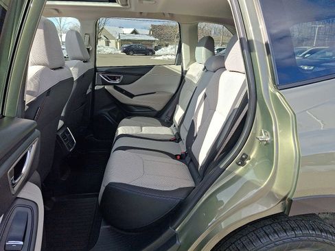 Used 2019 Subaru Forester Premium w/ All-Weather Package image 11