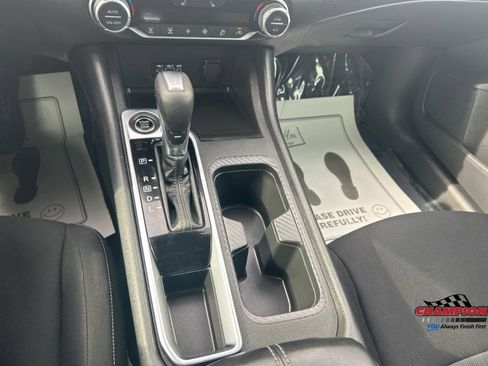 Used 2022 Nissan Sentra SV image 18