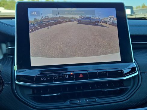 New 2026 Jeep Compass Latitude image 24