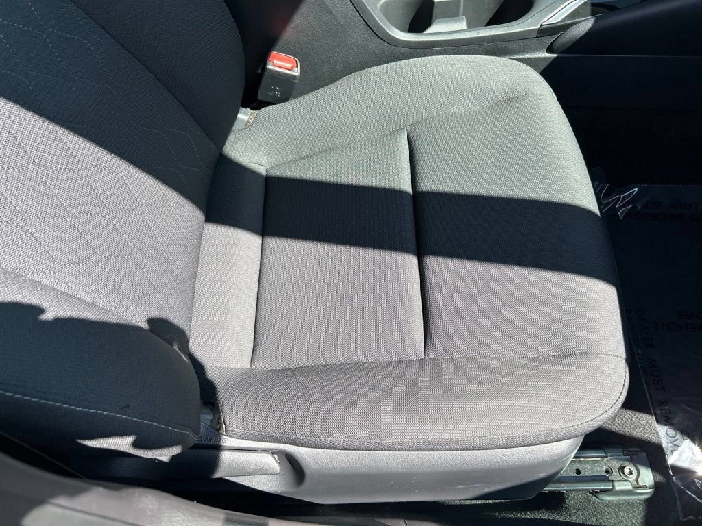 Used 2025 Toyota Corolla LE FWD image 36