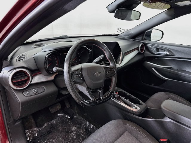 Used 2024 Chevrolet Trax RS w/ Driver Confidence Package FWD image 10