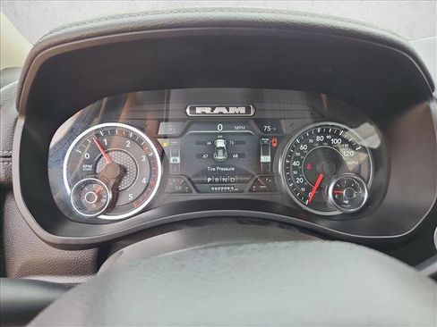 Used 2024 RAM 2500 Laramie AWD/4WD image 6
