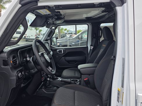 New 2026 Jeep Gladiator Mojave AWD/4WD image 12
