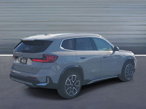 New 2026 BMW X1 xDrive28i w/ Convenience Package image 3