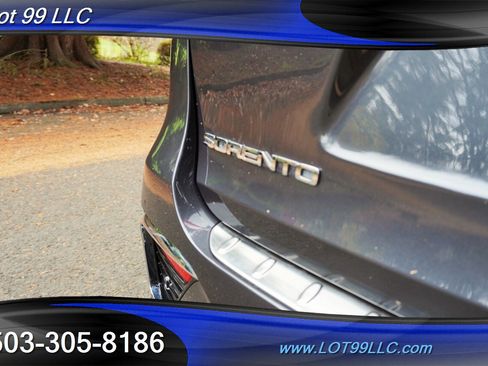 Used 2019 Kia Sorento SX image 33