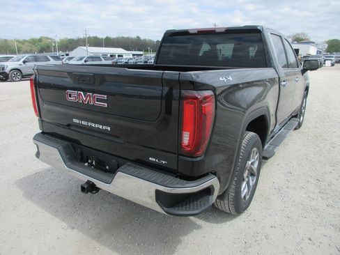New 2026 GMC Sierra 1500 SLT w/ SLT Premium Package AWD/4WD image 5