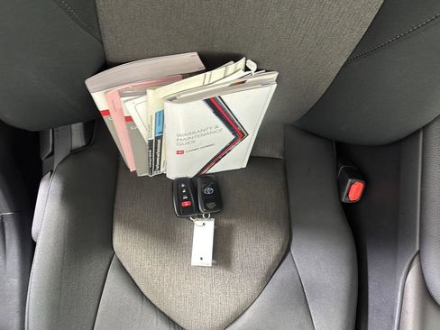 Used 2024 Toyota Camry LE image 21