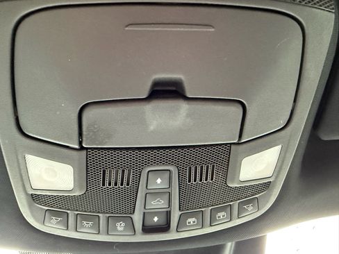 Used 2020 Ford Expedition Max XLT w/ Equipment Group 201A image 16