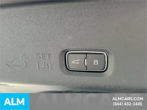 Certified 2025 Ford Expedition Platinum AWD/4WD image 24