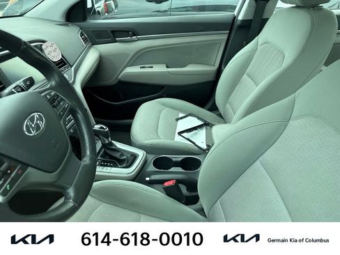 Used 2017 Hyundai Elantra SE w/ SE A/T Tech Package 03 FWD image 7