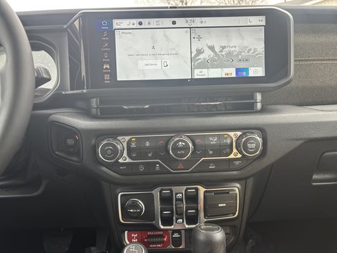 New 2026 Jeep Gladiator Sport image 16