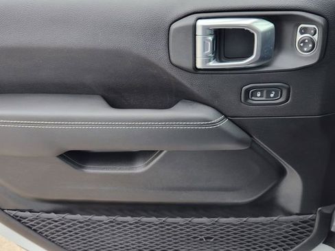 Certified 2023 Jeep Wrangler Unlimited Sahara w/ Cold Weather Group image 22