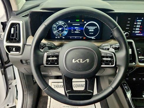 Used 2023 Kia Sorento SX Prestige image 13