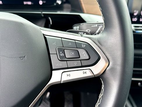 Certified 2024 Volkswagen Atlas SE image 15