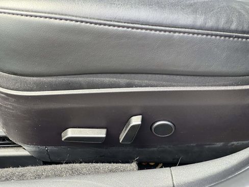 Used 2022 Tesla Model 3 Long Range AWD/4WD image 16