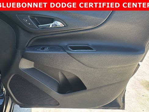 Used 2020 Chevrolet Equinox LT FWD image 28