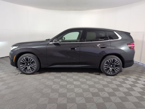 Used 2025 BMW X3 xDrive30i w/ Premium Package image 2