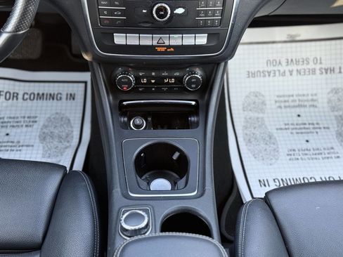 Used 2020 Mercedes-Benz GLA 250 image 19