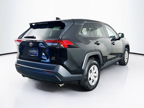 Used 2023 Toyota RAV4 LE AWD/4WD image 9