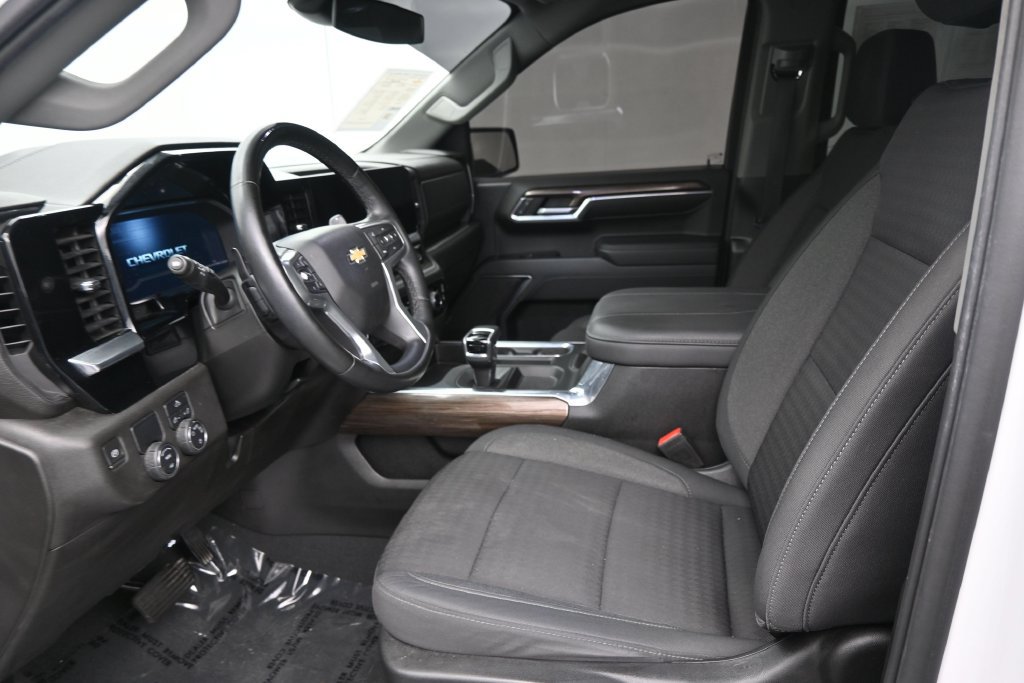 Used 2023 Chevrolet Silverado 1500 LT RWD image 12