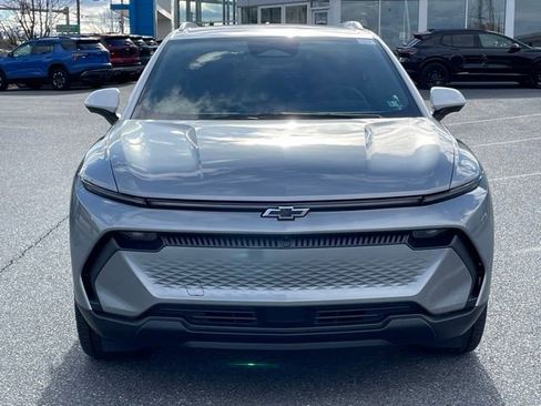 New 2026 Chevrolet Equinox EV LT w/ LPO, Tech Bronze Package FWD image 2