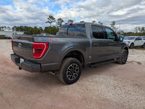 Used 2022 Ford F150 XLT w/ Equipment Group 302A High AWD/4WD image 4