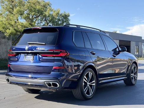 Used 2023 BMW X7 M60i AWD/4WD image 4