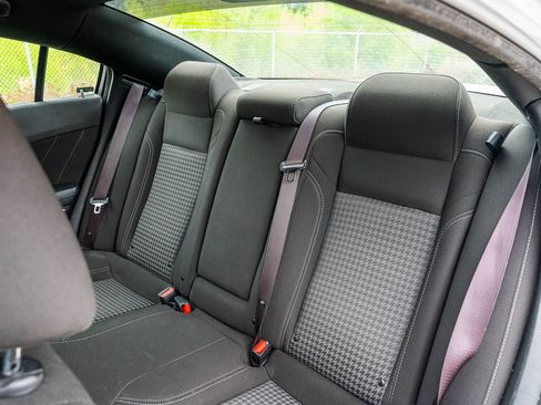 Used 2023 Dodge Charger SXT RWD image 19