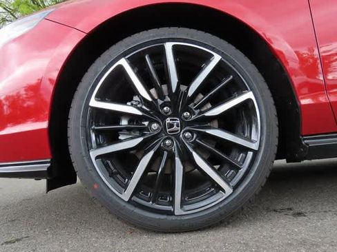 New 2025 Honda Accord Touring image 9