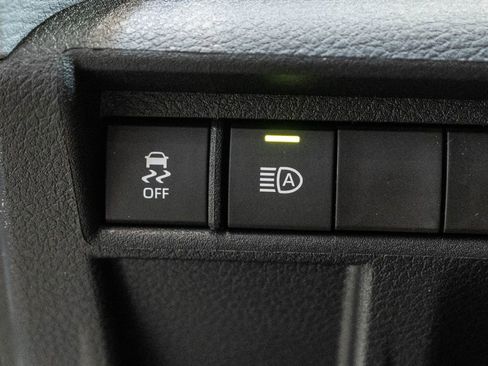 New 2026 Toyota Sienna XLE FWD image 24