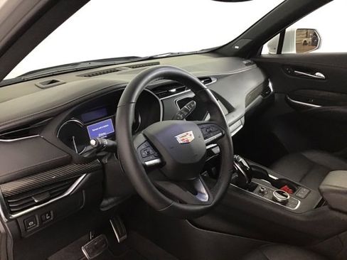 Used 2020 Cadillac XT4 Sport w/ Driver Awareness Package image 8