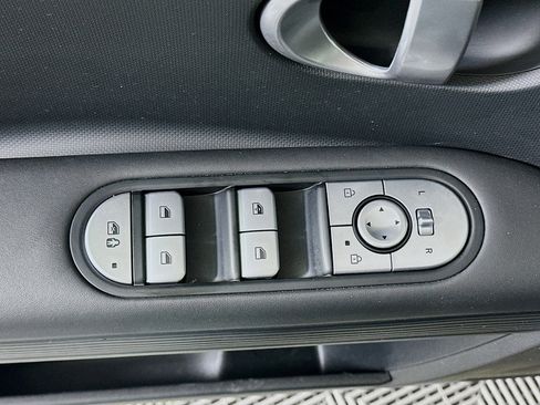 Used 2023 Hyundai Ioniq 5 SE RWD image 15