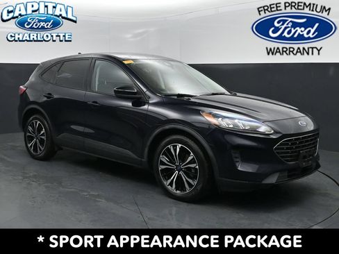Used 2021 Ford Escape SE w/ SE Sport Appearance Package FWD image 4