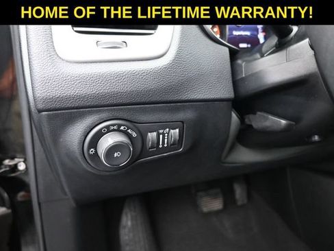 Used 2021 Jeep Compass Latitude AWD/4WD image 16