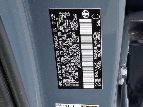 Certified 2025 Toyota Prius Plug-In Hybrid image 26