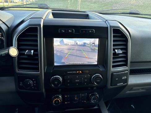 Used 2020 Ford F150 XLT w/ Equipment Group 302A Luxury image 21