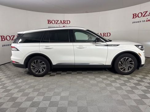 Used 2023 Lincoln Aviator 2WD w/ Class IV Trailer Tow Package image 9