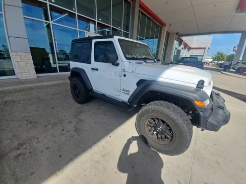 Used 2019 Jeep Wrangler Sport AWD/4WD image 21