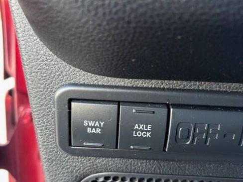 Used 2012 Jeep Wrangler Unlimited Rubicon w/ Connectivity Group AWD/4WD image 11