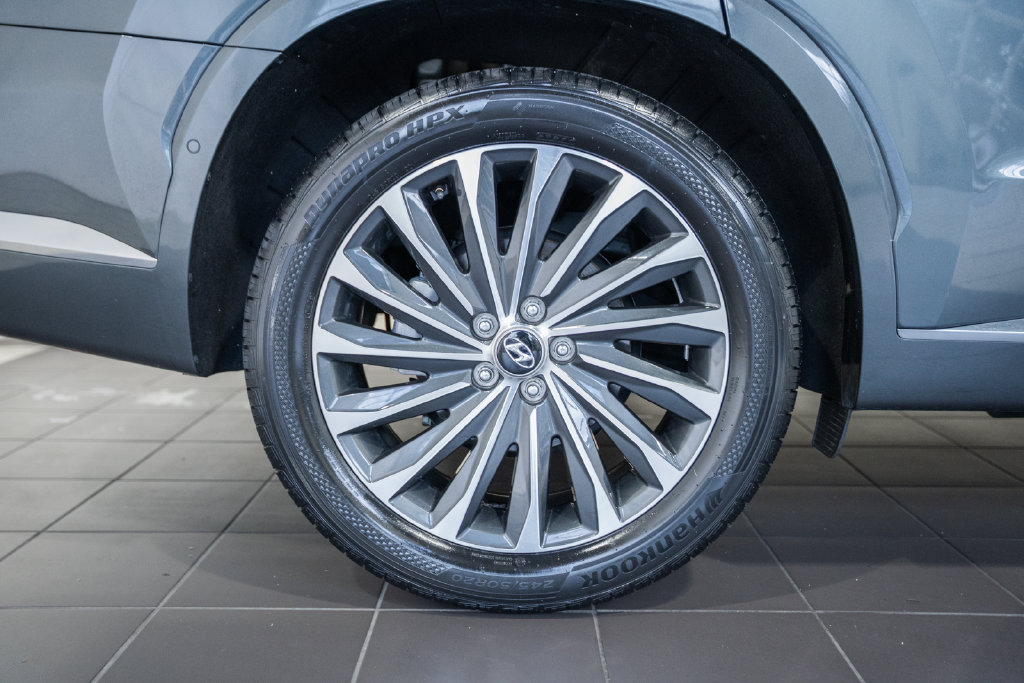 Used 2023 Hyundai Palisade Calligraphy FWD image 13