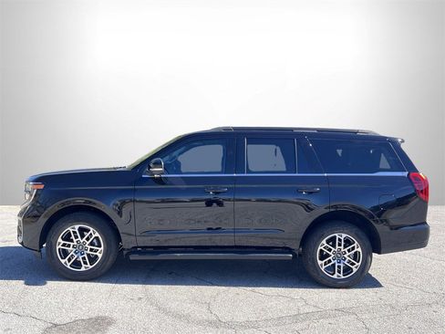 New 2025 Ford Expedition Active image 25