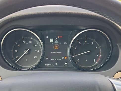 Used 2019 Land Rover Discovery Sport HSE AWD/4WD image 21