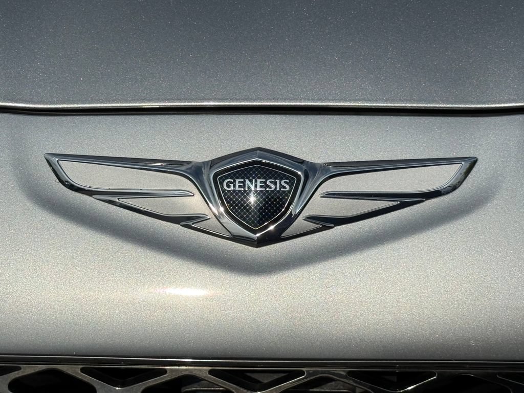 Used 2022 Genesis G70 2.0T RWD image 12