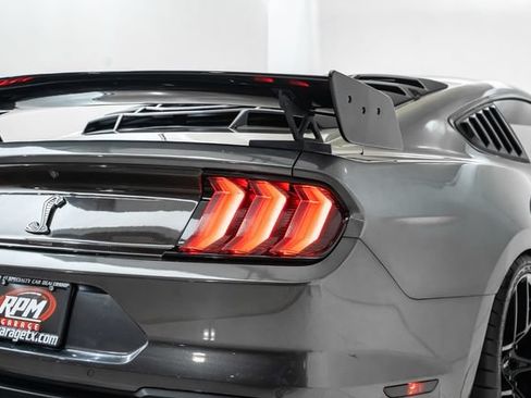 Used 2018 Ford Mustang GT w/ Equipment Group 301A RWD image 13