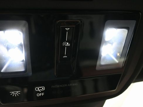 Used 2021 Volkswagen ID.4 Pro S image 16