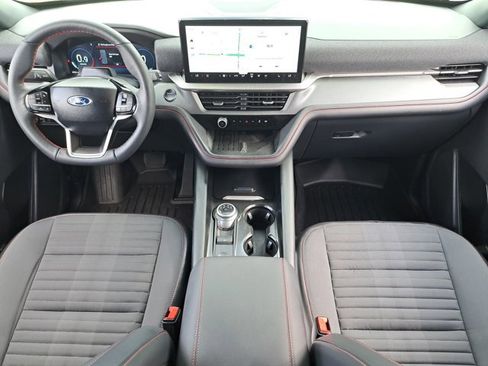 Certified 2025 Ford Explorer ST-Line w/ Premium Package image 15