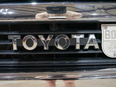 Used 1991 Toyota 4Runner SR5 AWD/4WD image 21