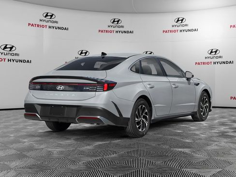 New 2026 Hyundai Sonata Blue FWD image 2