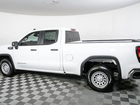 New 2026 GMC Sierra 1500 Pro image 2